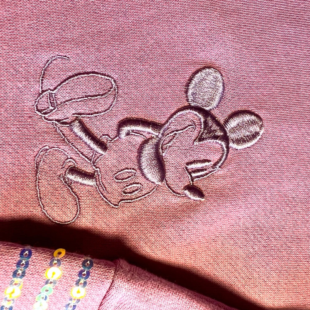 Disneyland Spirit Jersey Lavendar Purple Iridescent Sequins New With Tags